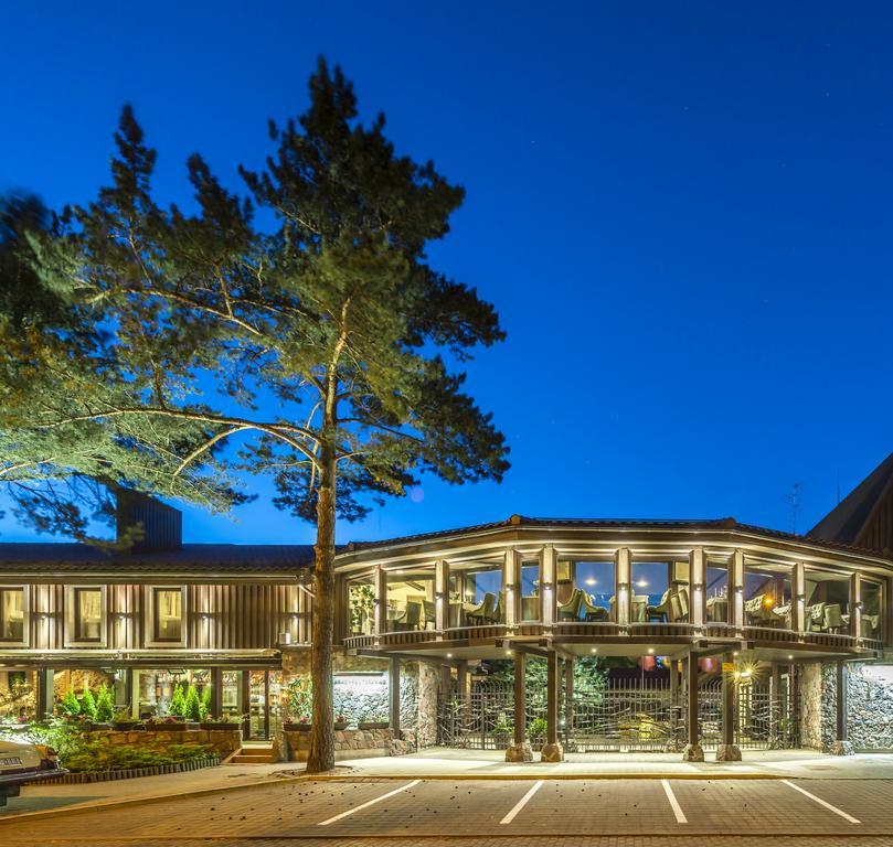 Hotel Pusu Paunksneje Palanga Exterior photo